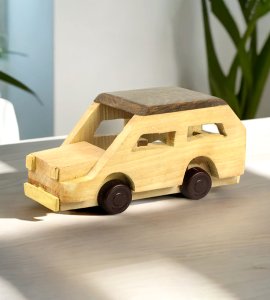 Classic wooden small car toy game for children (collectible item)