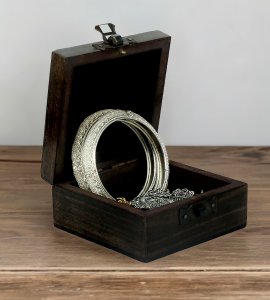 Wooden ideal decorative vintage handcrafted jewellery box/ jewellery keeper specially for women(blackwood)